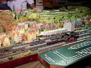 Het station met bedientableau